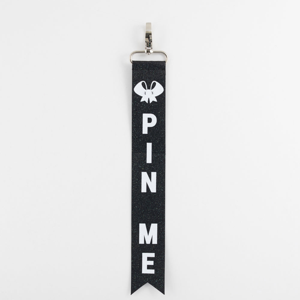 Pin Me Black